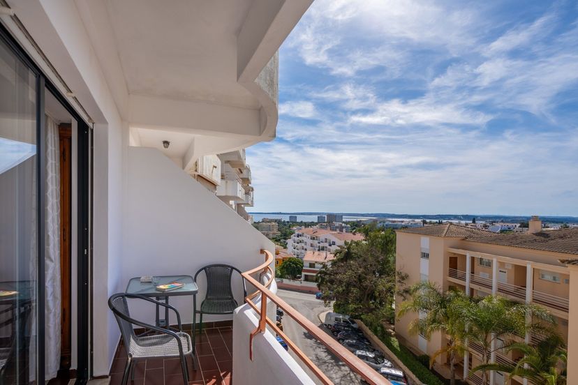 Studio_apartment in Amoreira, Algarve