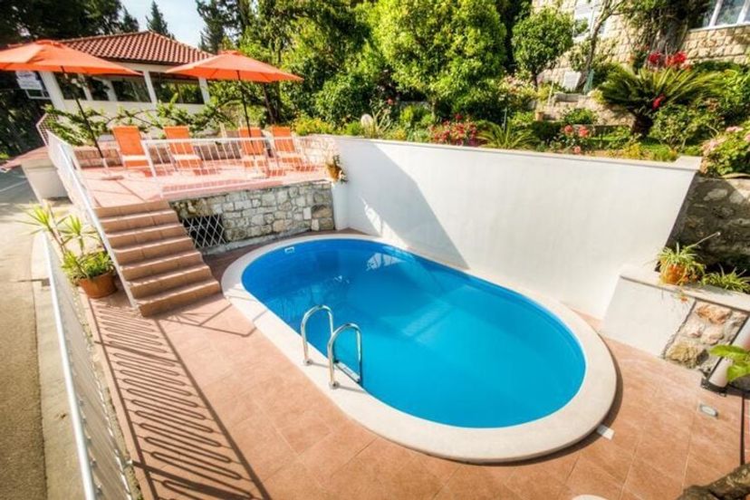 Apartment in Mlini, Croatia