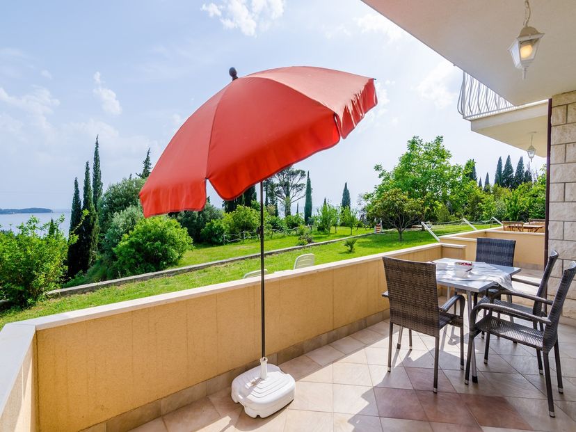 Apartment in Mlini, Croatia