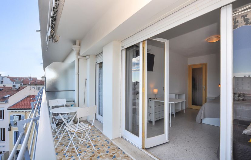 Apartment in Saint-Nicolas, the South of France