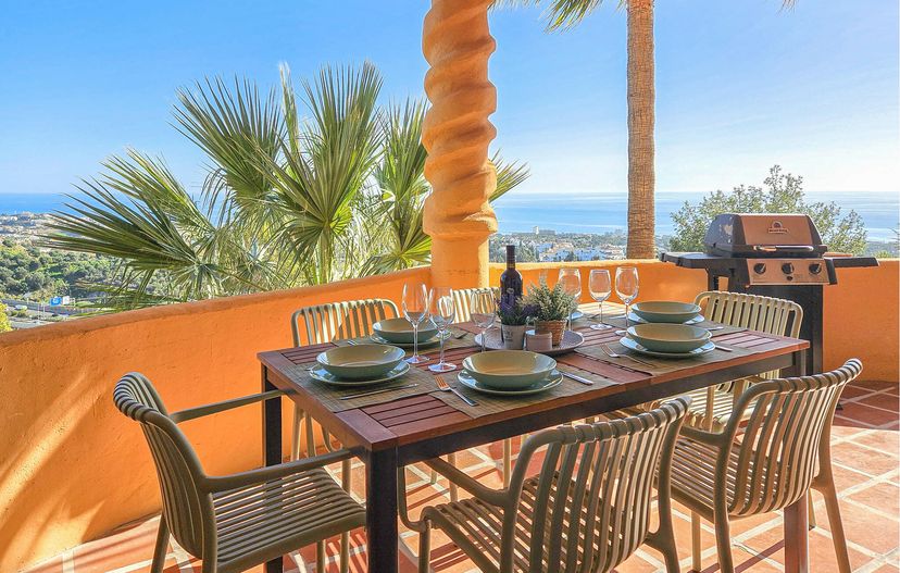 Apartment in Sitio de Calahonda, Spain