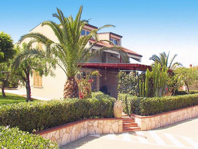House in Italy, Mazzaforno