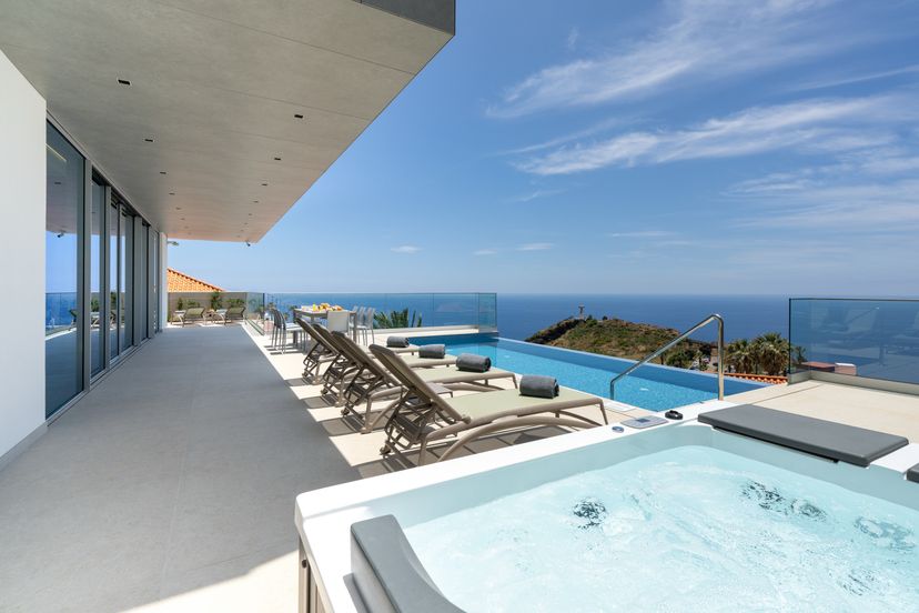 Villa in Portugal, Garajau