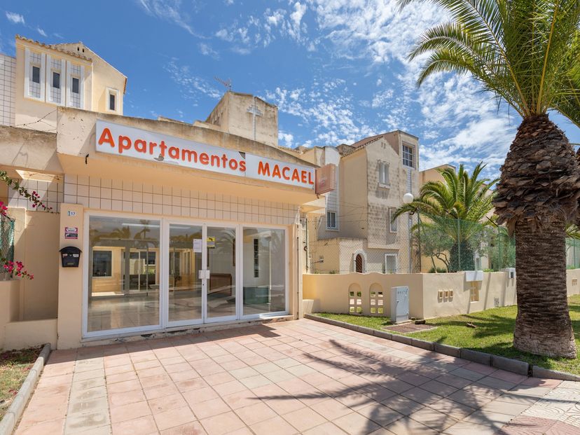 Apartment in Urbanización Roquetas de Mar, Spain