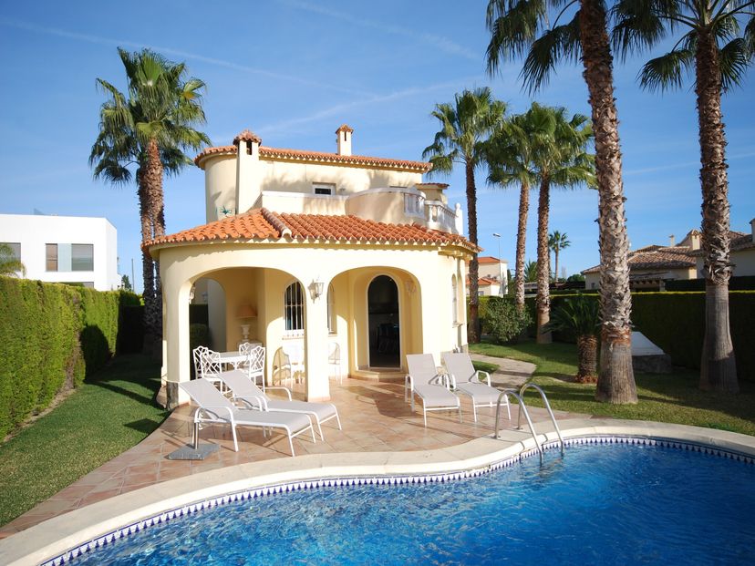 Villa in Oliva, Spain