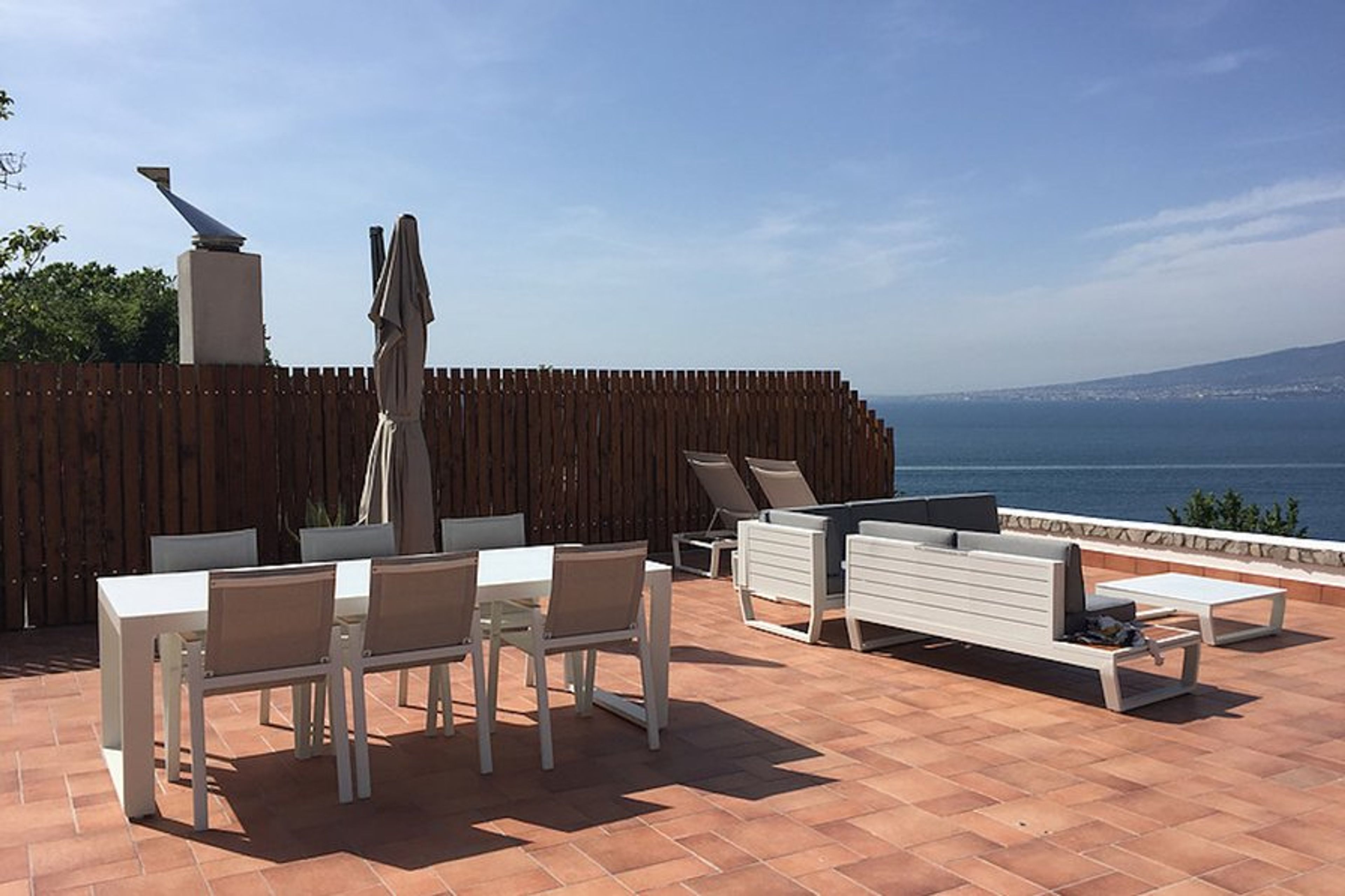 Terrace above the Villa with view on Naples Gulf!
