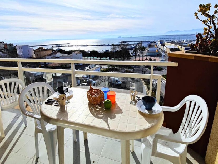 Apartment in Roses, Spain