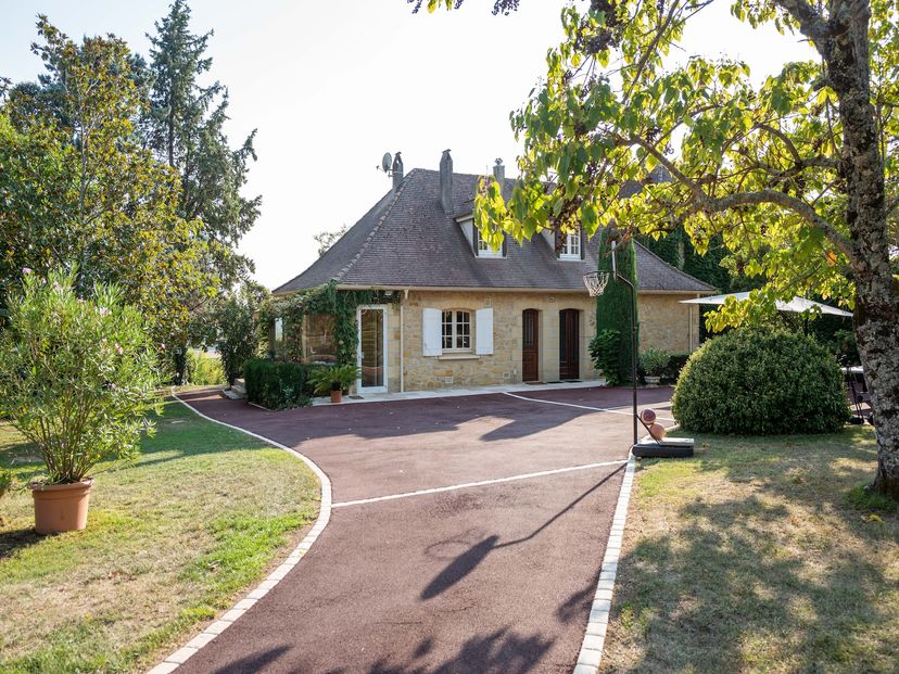 Villa in Vélines, France