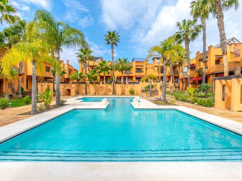 Apartment in San Miguel de Salinas, Spain