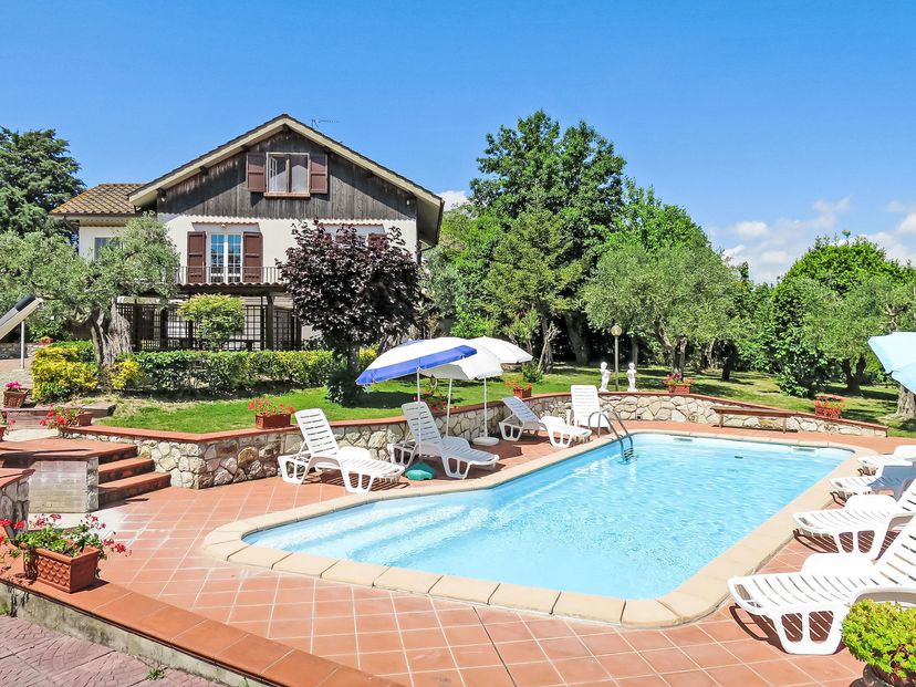 Villa in Castellina Marittima, Italy