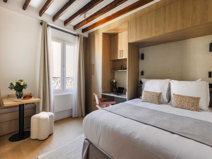 Studio apartment in France, Chaillot