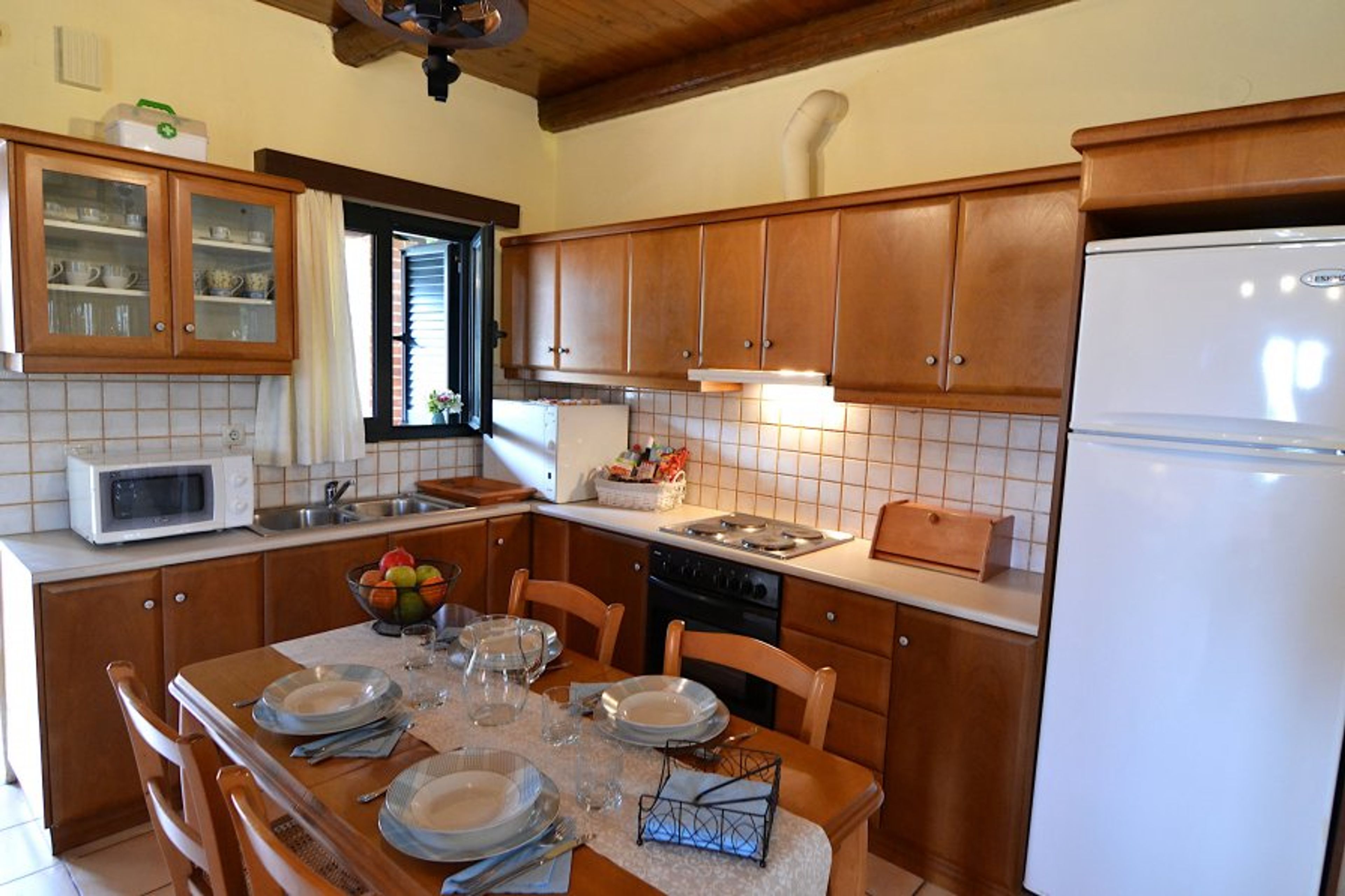 A fully equipped kitchen