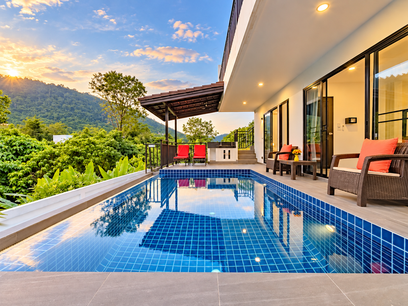 Villa in Thailand, Phuket: Private swimming pool and view from the swimming pool