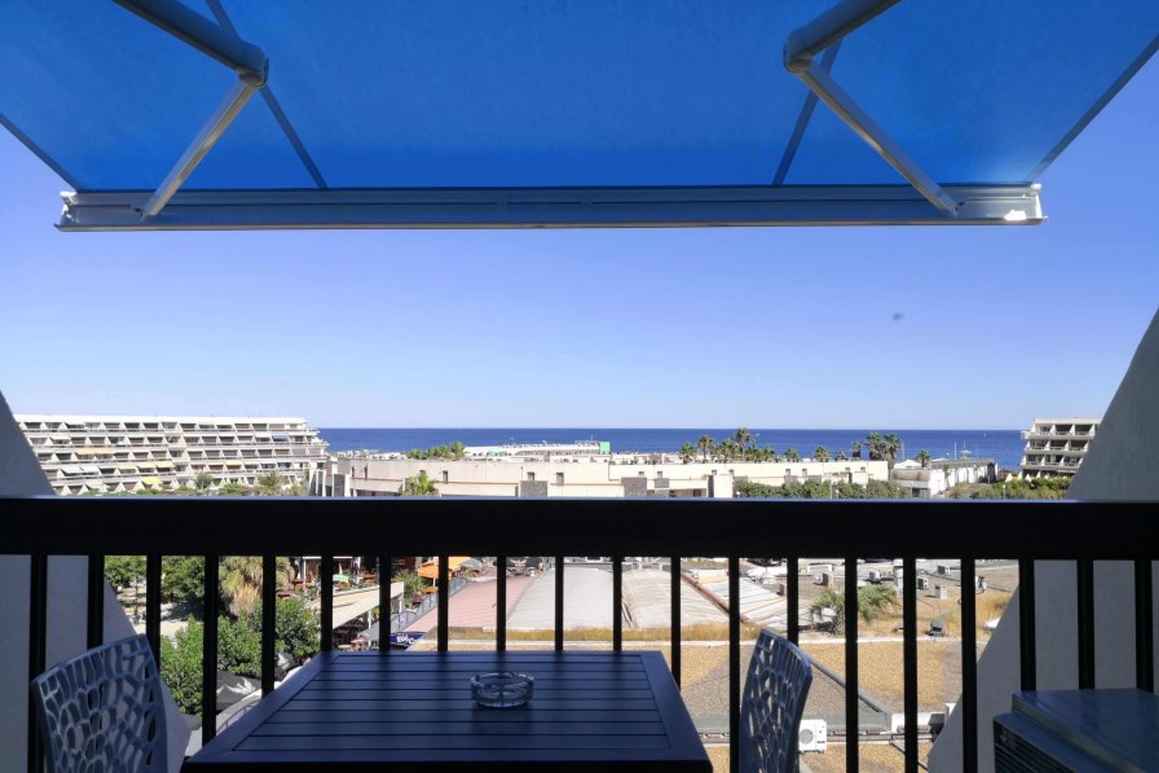 Terrasse vue sur mer