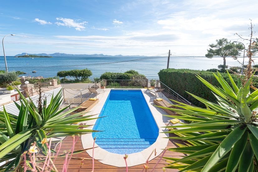 Villa in Alcanada, Majorca