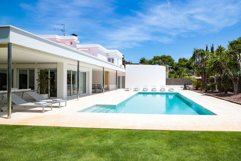 Villa in El Passeig Marítim, Spain