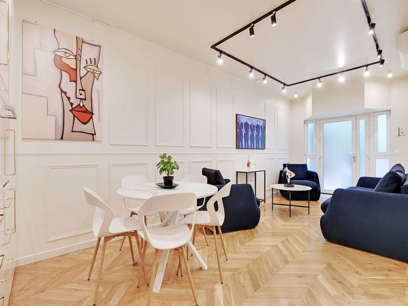 Apartment in France, Saint-Ambroise