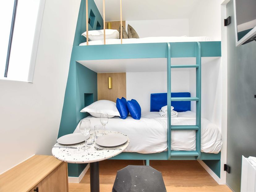 Apartment in France, Porte Saint-Martin