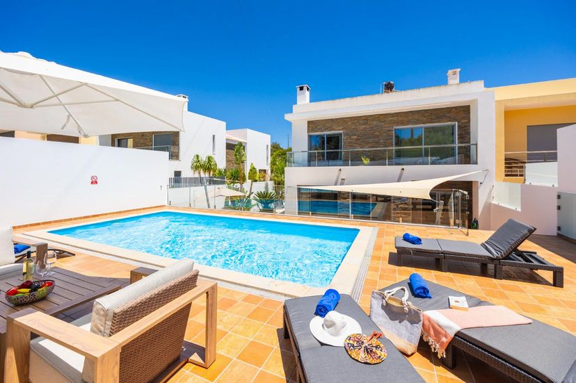 Villa in Estoi, Algarve