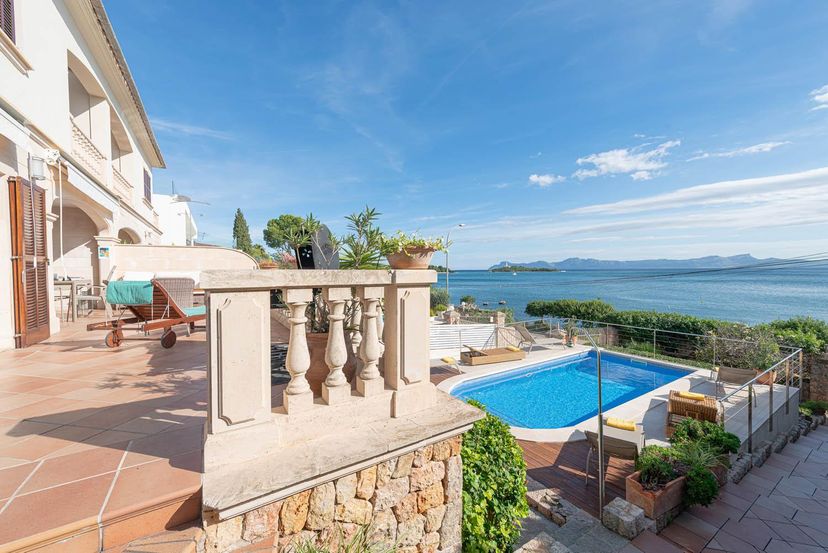 Villa in Alcanada, Majorca