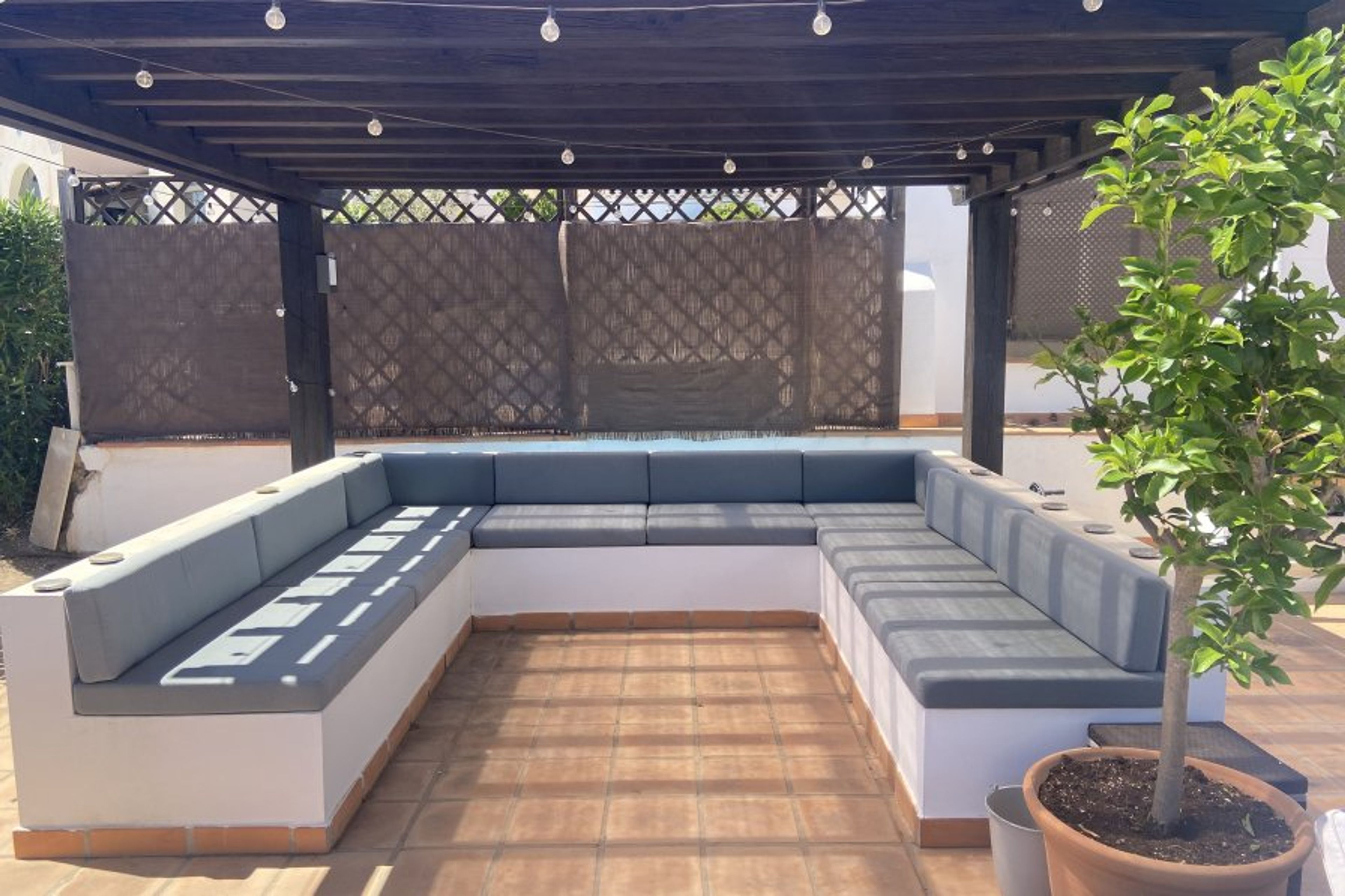 Covered lounge area for drinks
