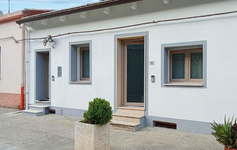 Villa in Italy, Sedini