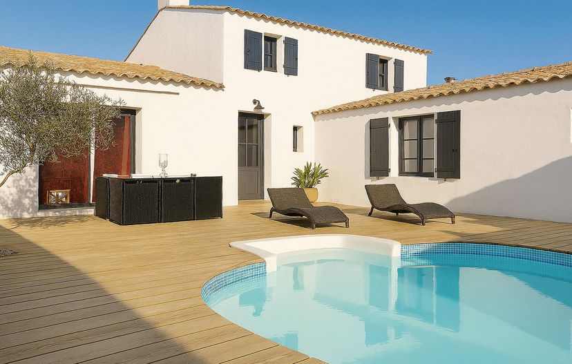 Villa in France, La Guérinière
