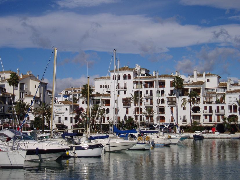 Studio_apartment in Castillo de la Duquesa, Spain