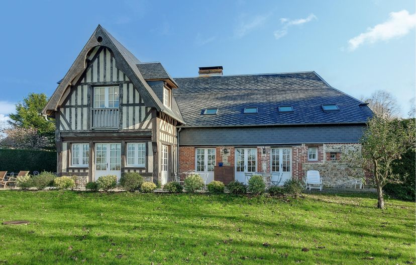 Villa in France, Saint-Étienne-la-Thillaye