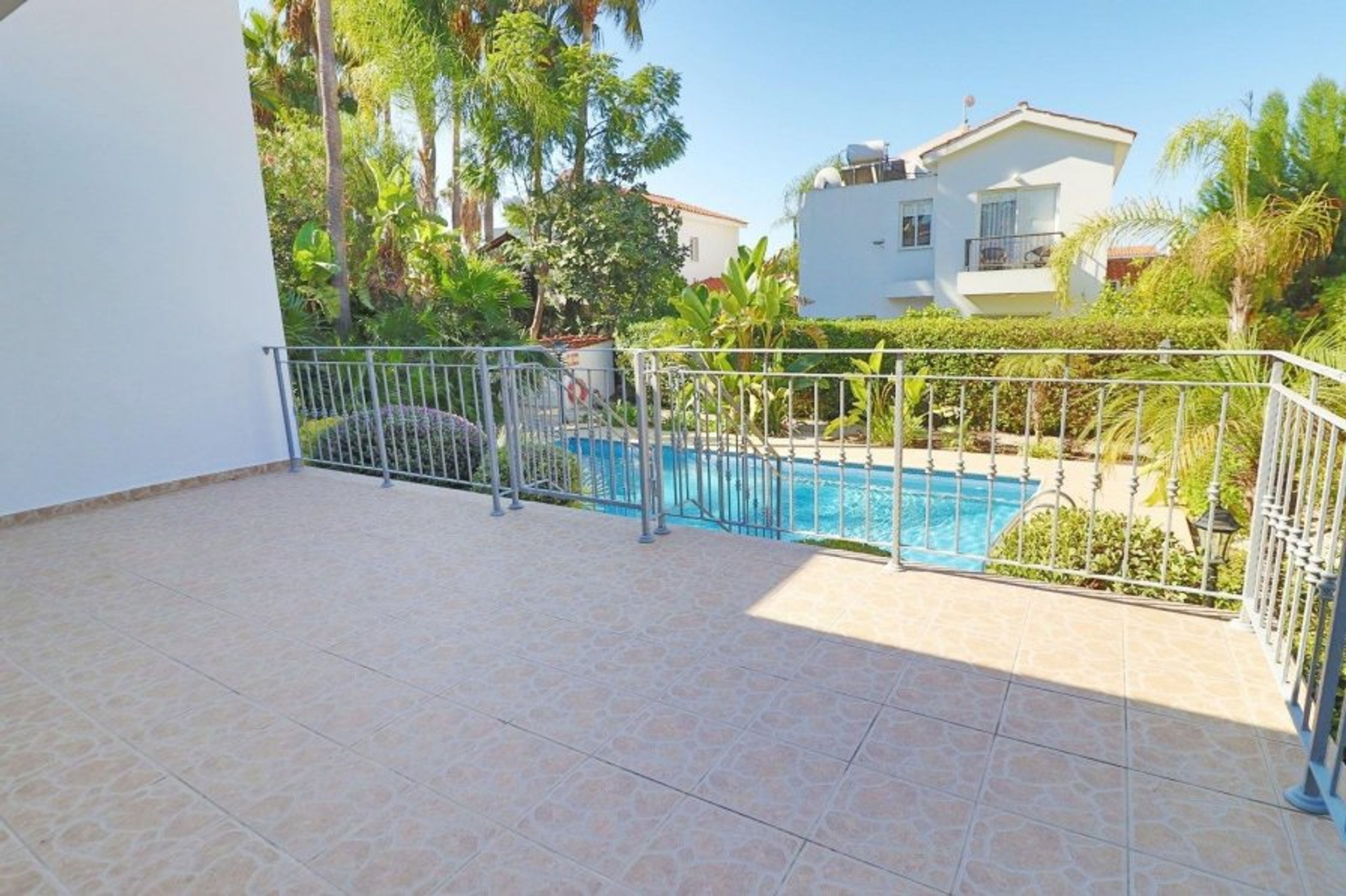 Big terrace for BBQ and sunbathing. Gated and great smaller kids. 