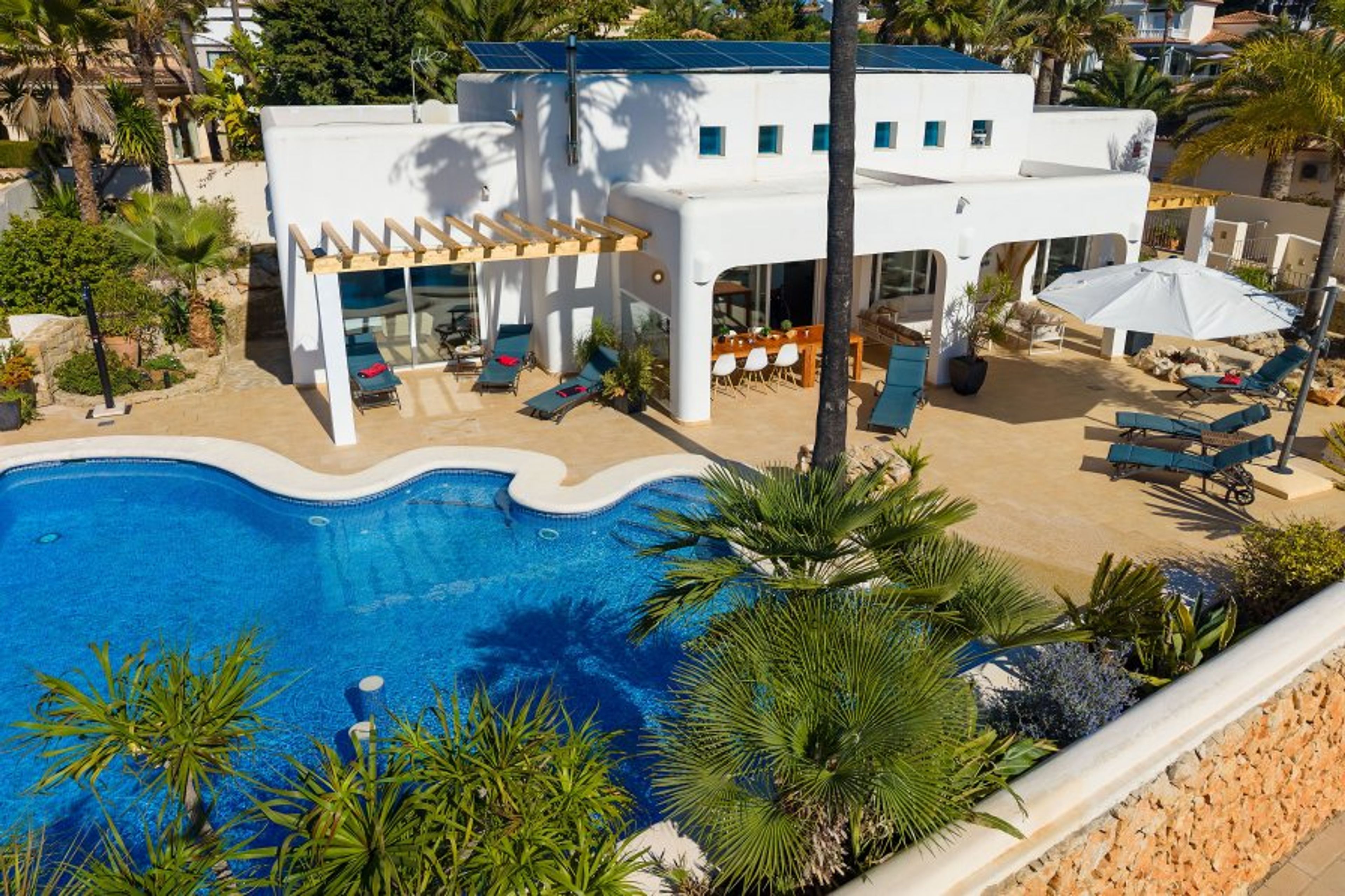 Luxury villa in Ibicenco style near the beach for 15