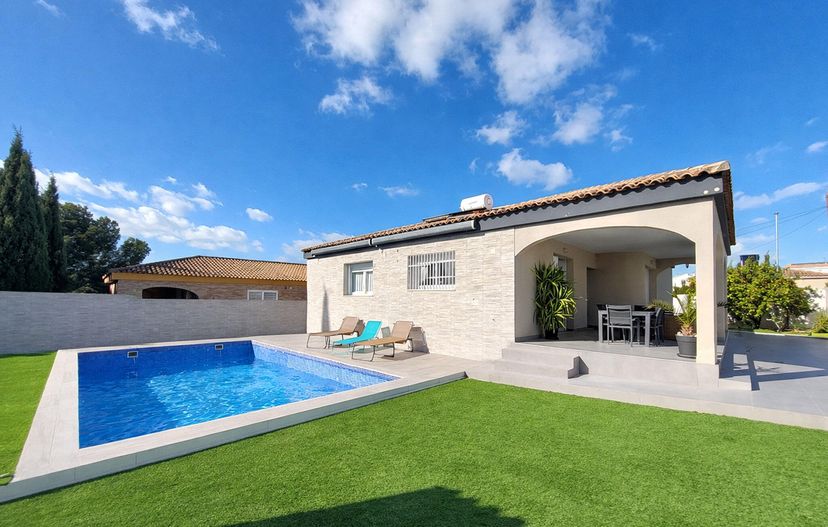 Villa in Spain, Urbanització Pla de Marco-Les Forquetes