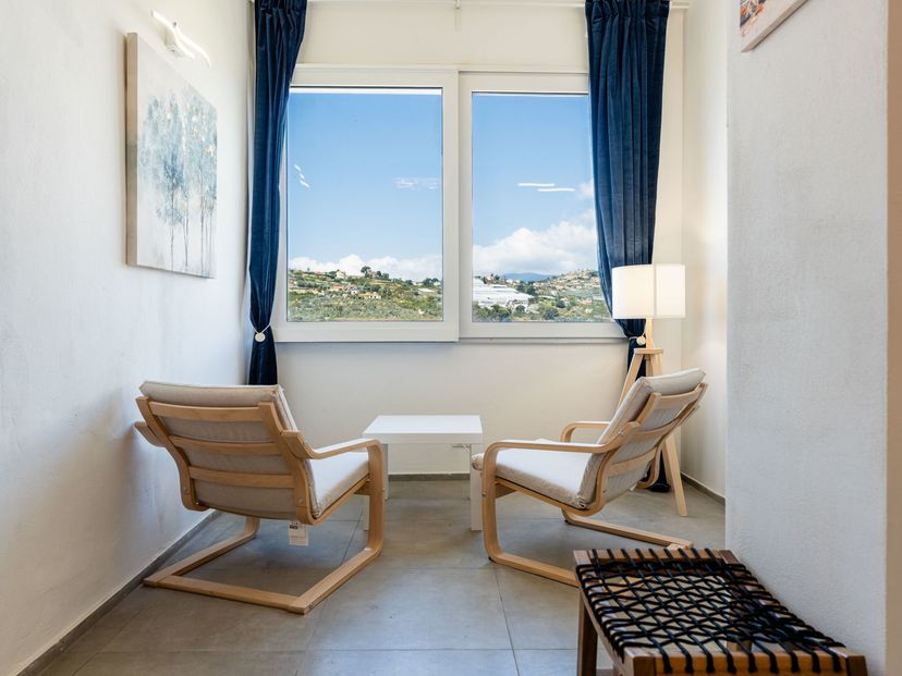 Apartment in Italy, San Remo: Living Room