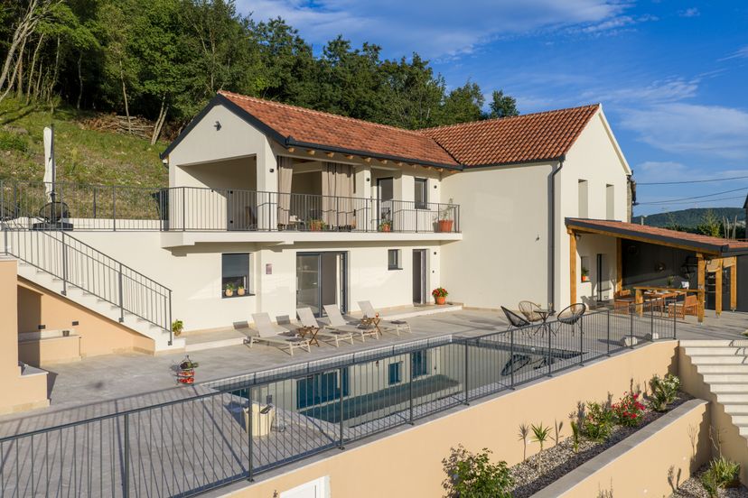 Villa in Croatia, Hrvace