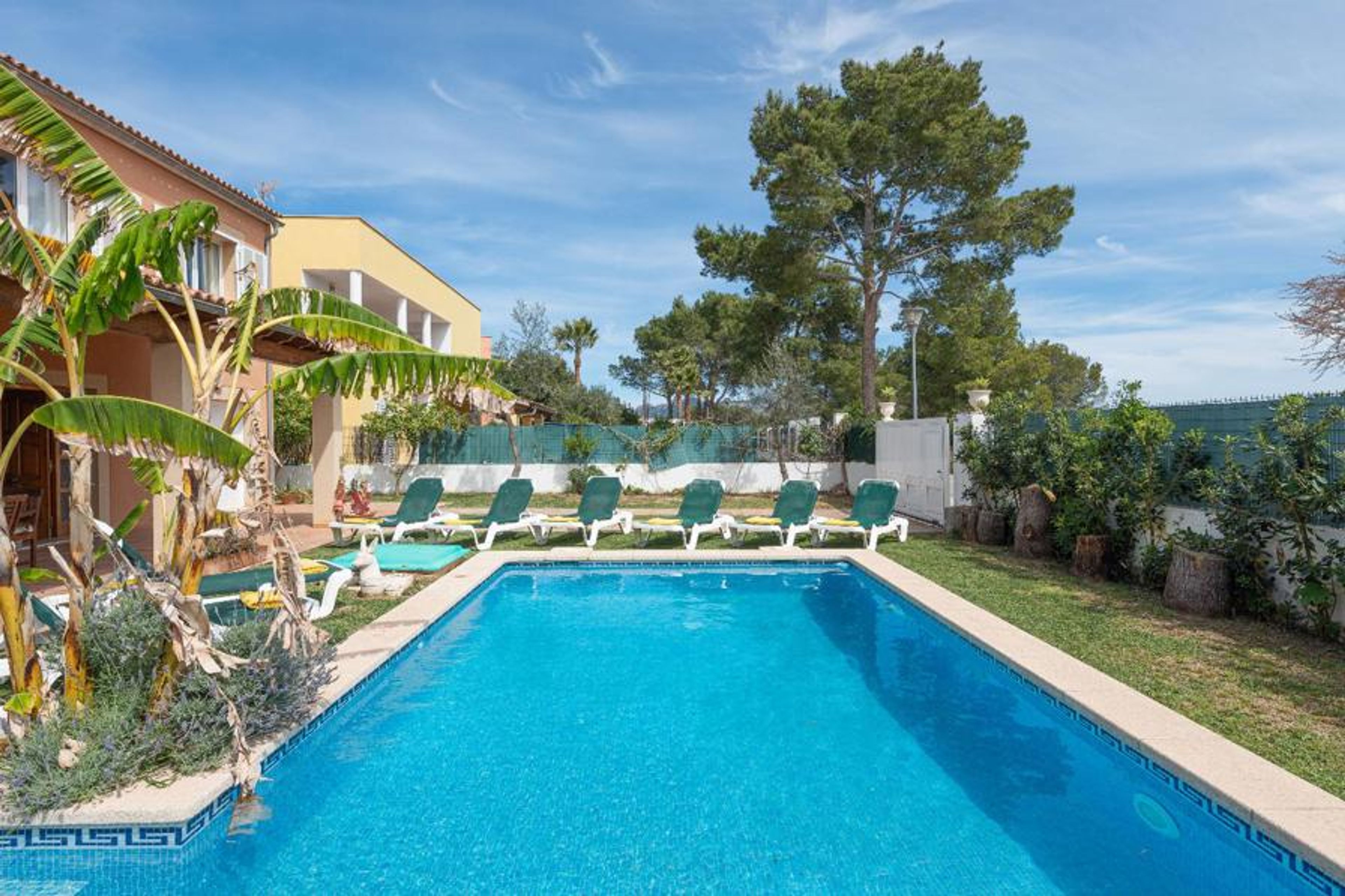 Beautiful villa with private pool and terrace