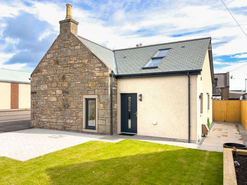 House in United Kingdom, Lossiemouth East