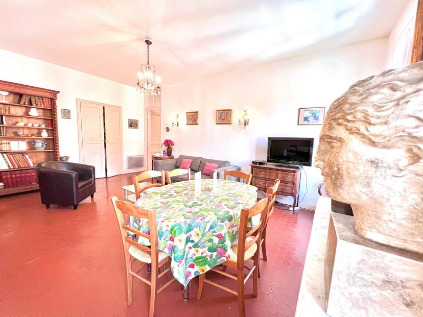 Apartment in Port, the South of France