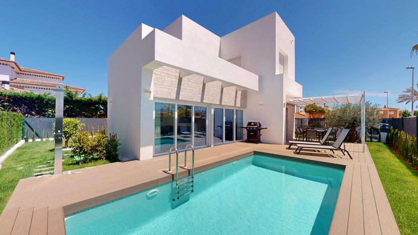 Villa in Oliva, Spain