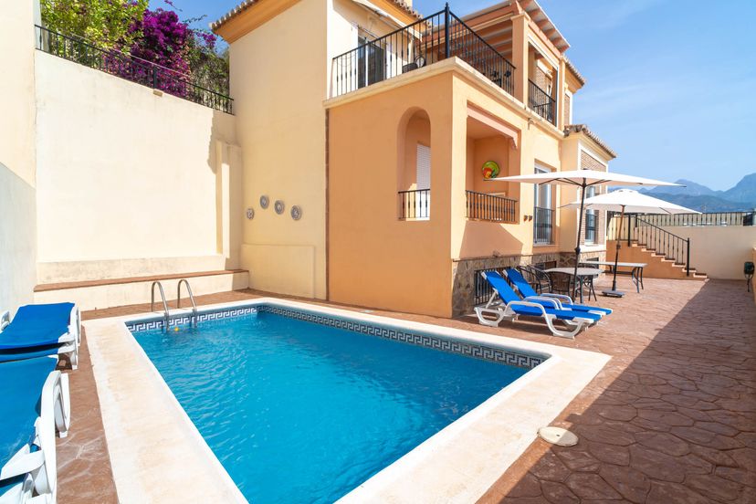 Villa in Spain, Macaca