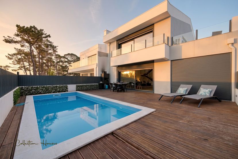 Villa in Lagoa de Albufeira, Lisbon Metropolitan Area