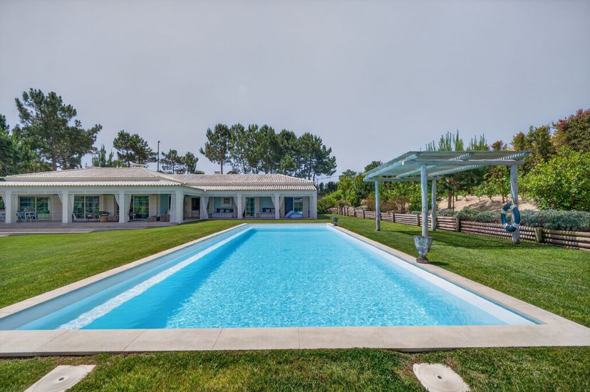 Villa in Carvalhal, Portugal