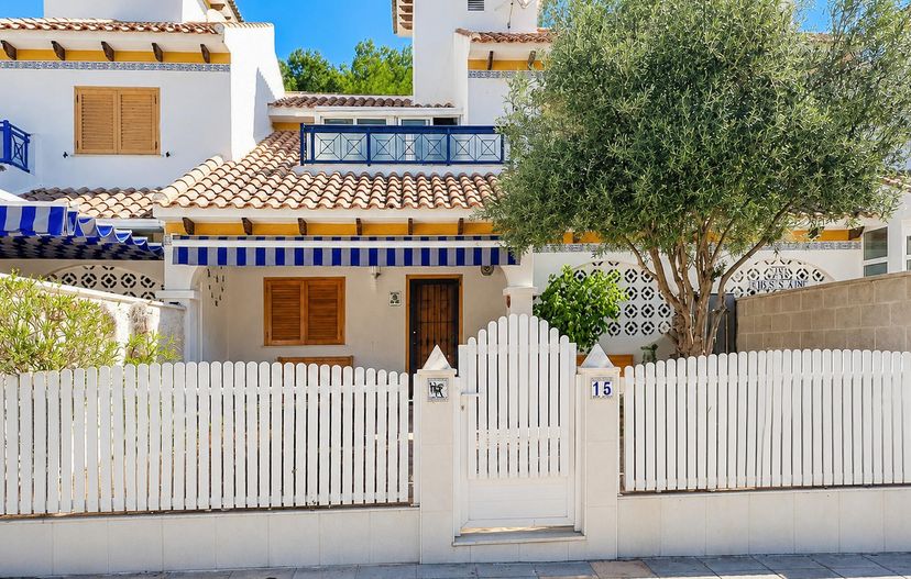 Villa in Spain, Mil Palmeras