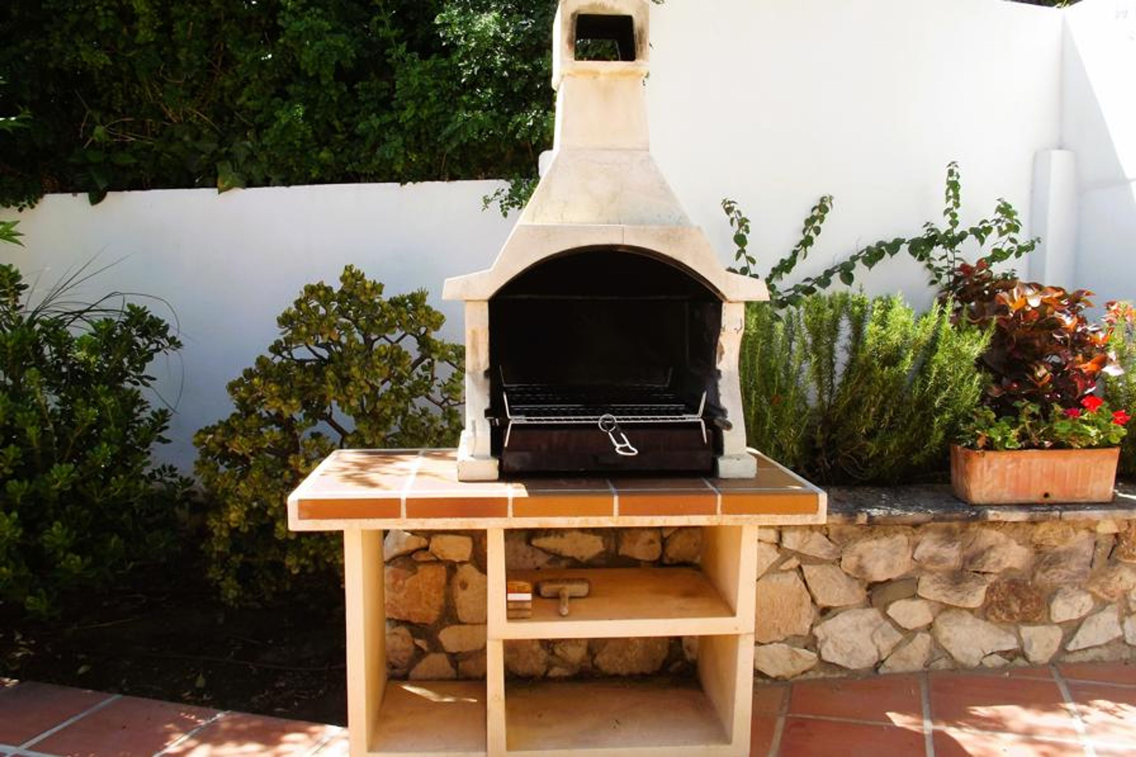 Alfresco dining cooked on the BBQ