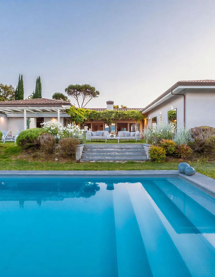 Villa in Italy, Lucca