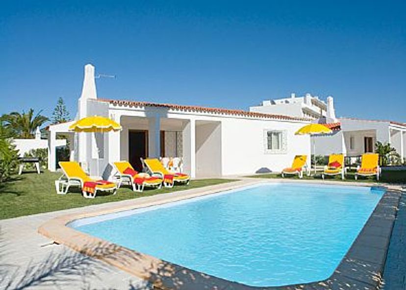 Villa in Albufeira, Algarve: Villa Pavao with Pool and lawn area