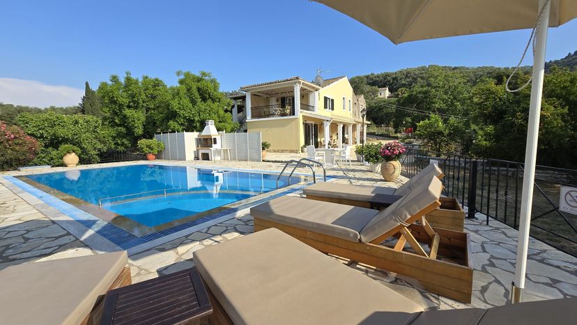 Cottage in Kassiopi, Corfu