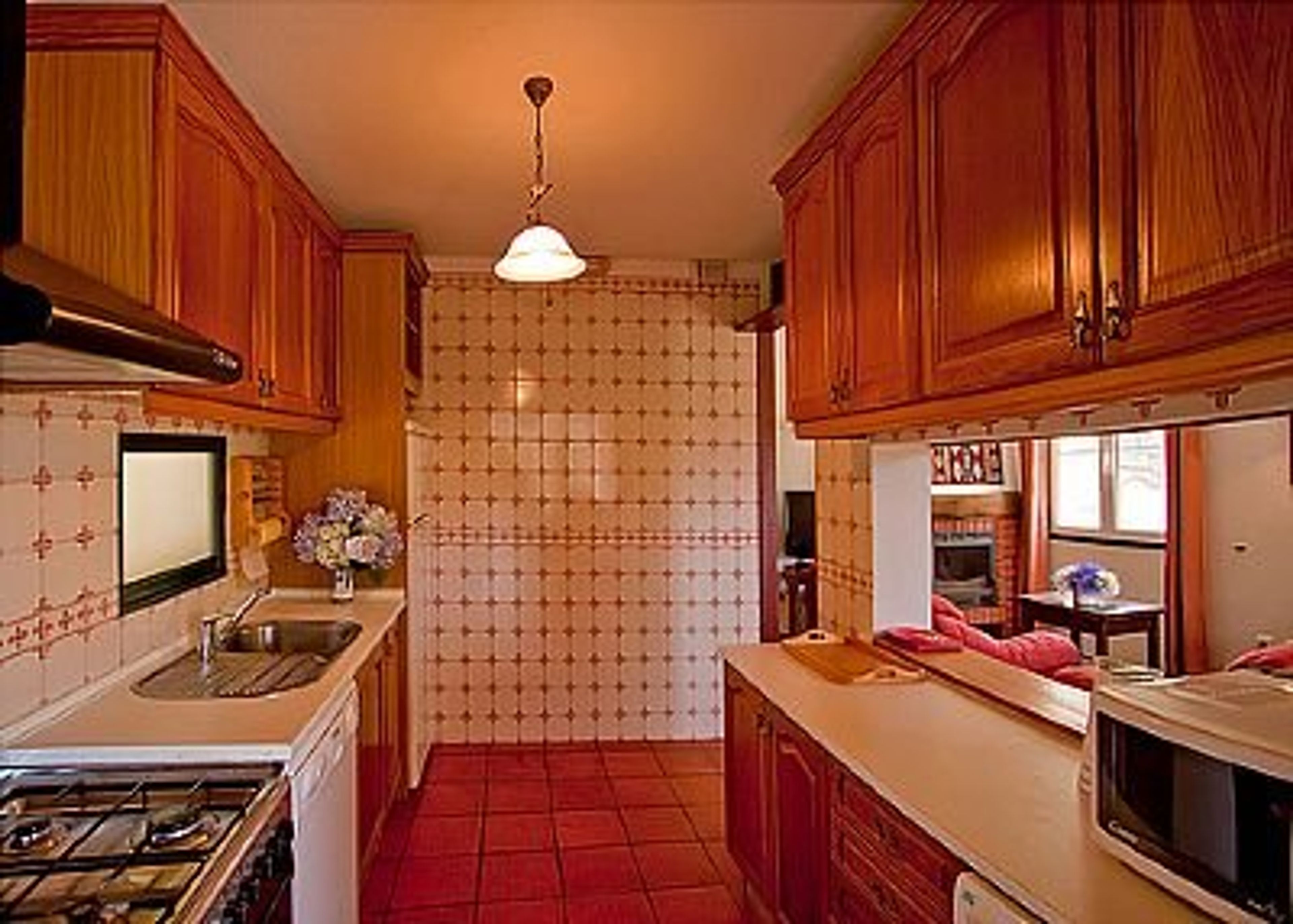 Fully equipped modern kitchen