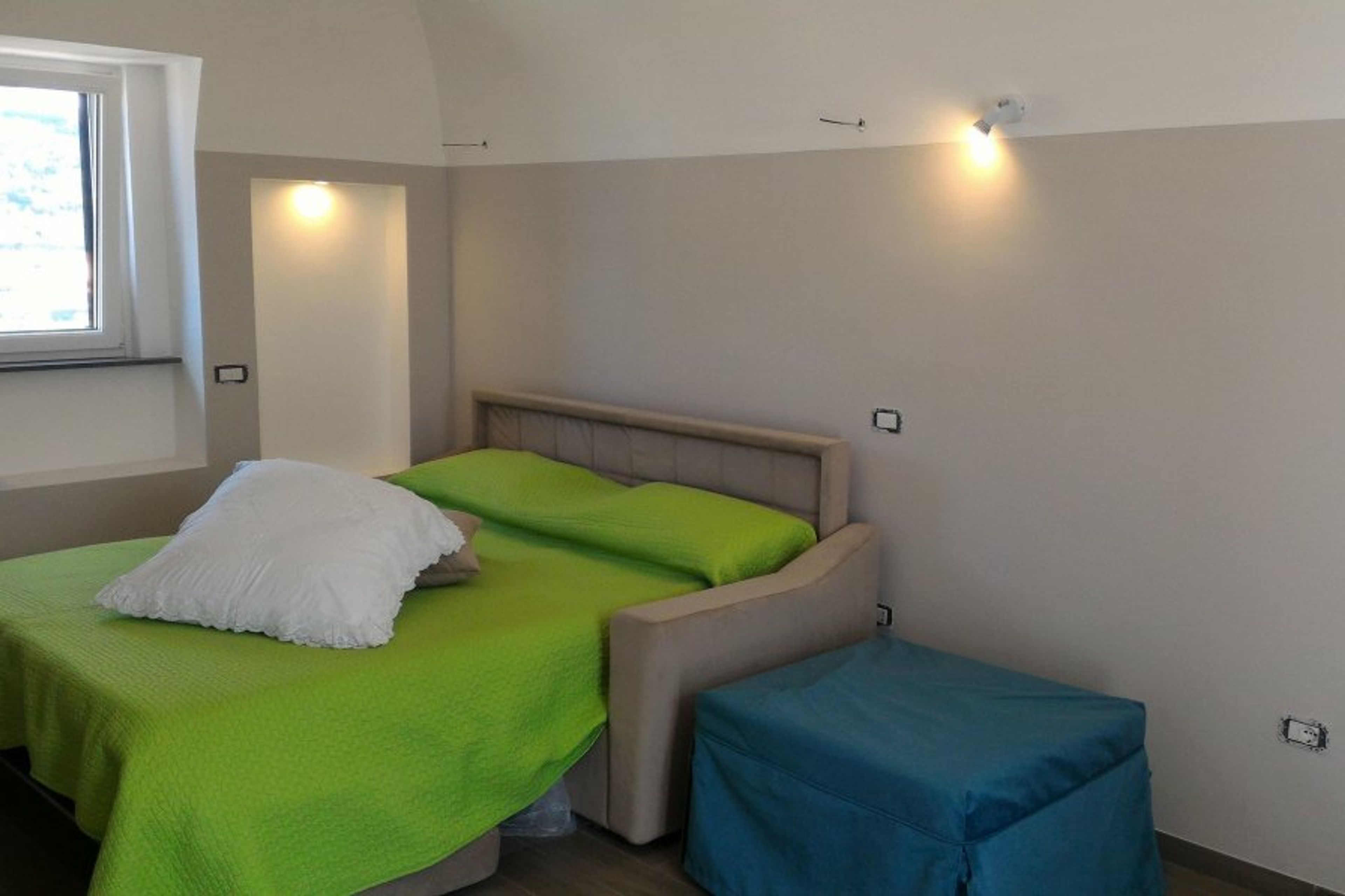 Double sofa bed at barone studio in schiazzano village