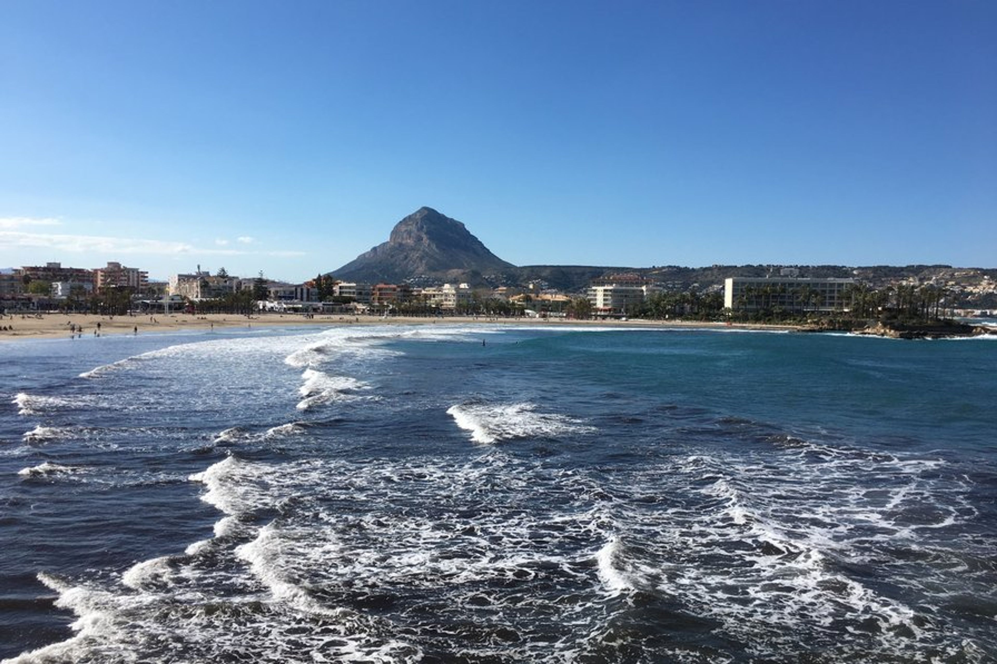 Beautiful Arenal Beach just 3 min drive from the villa