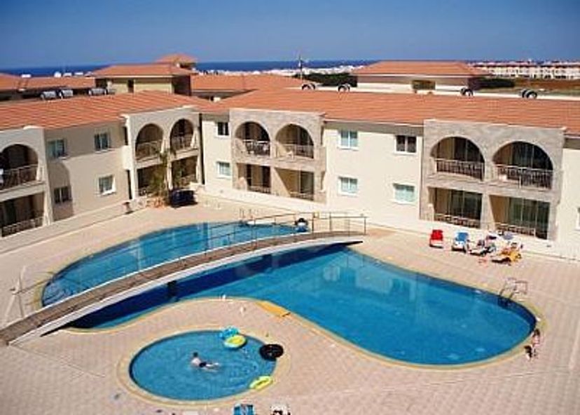 Apartment in Kapparis, Cyprus: Swimming pool and childrens pool